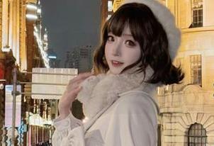 再也不能错过！祖木子眼镜最新写真集，带你领略她的奇幻搞笑世界！