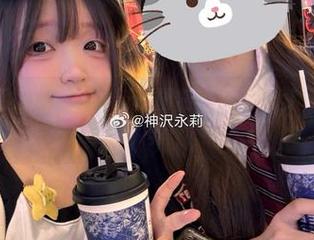 神沢永莉红裙风情！最新套图将带你走进梦幻视觉的世界