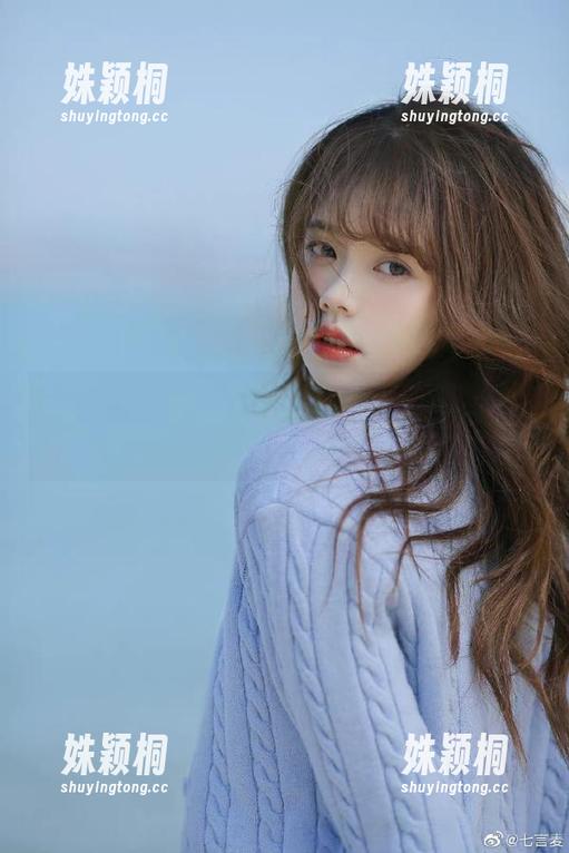 秀人网 - Angela小热巴气质写真新作，裸足美图绽放无限青春活力