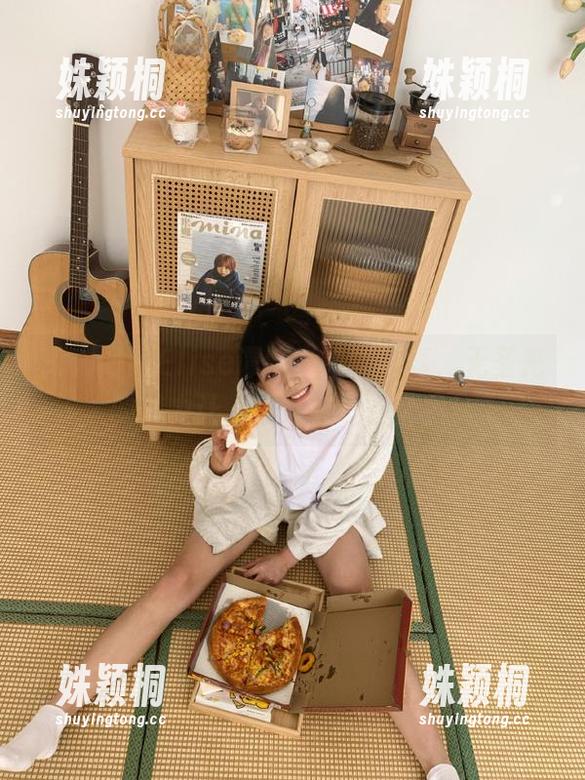 秀人网 - Elise谭晓彤校园写真，无圣光的魅力让人流连忘返的套图！