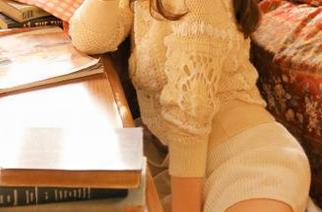 秀人网 – 温暖阳光下，Elise谭晓彤奶牛私拍图集记录下的甜美瞬间