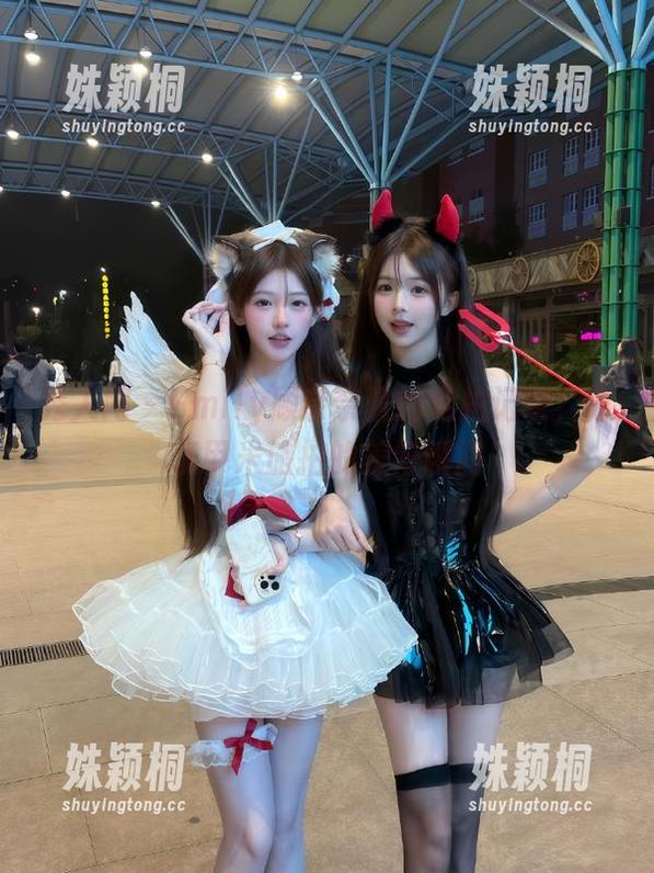 秀人网 - Emily顾奈奈酱的私拍记录，分享甲米旅拍的美好瞬间
