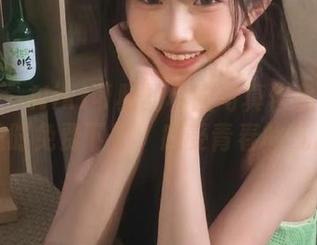 秀人网 – Niki可雅的校园写真作品合集：随时免费下载，感受青春的气息