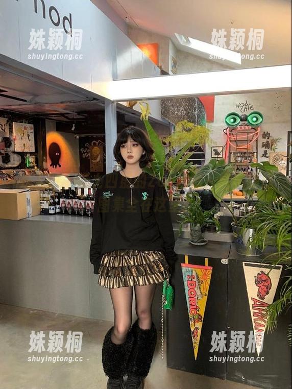 秀人网 - 活力四射的Zoe柚柚，经典御姐图集全在这里！