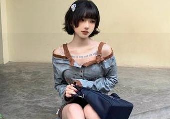 秀人网 – e宝小野猫全集大放送：套装作品让你笑到打嗝的爆笑瞬间！