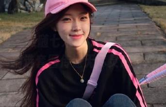 秀人网 – 跟随七米baby探索浴室的魔力，精选套图传递无尽灵感与激情