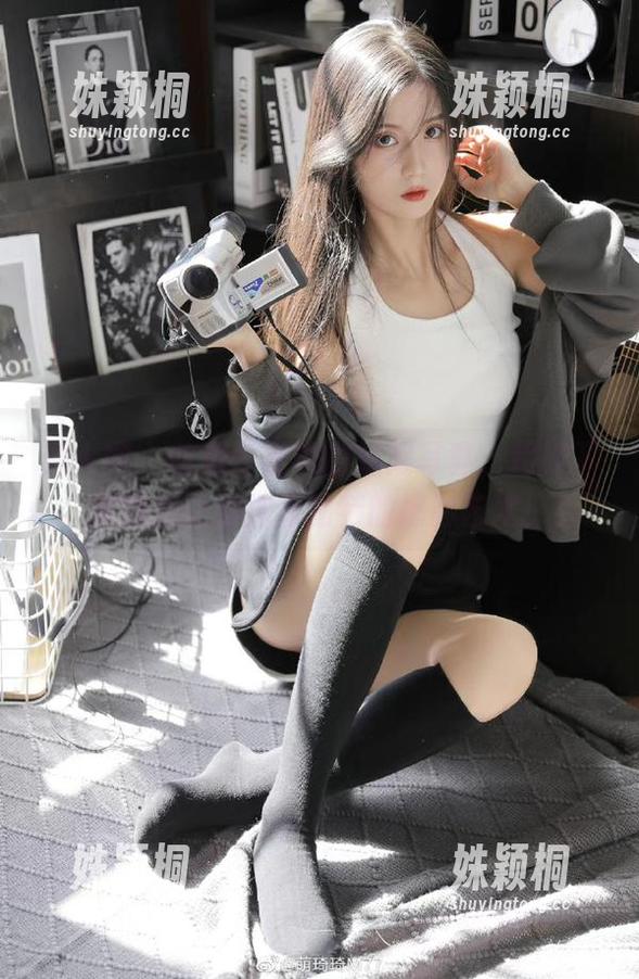 秀人网 - 收藏任莹樱的姐姐写真，超值下载链接让你拥有独特的摄影艺术！