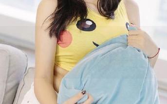 秀人网 – 畅游夏日：伊一Moon带你领略夏季美景，免费下载精美照片！