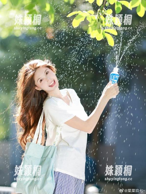 秀人网-利世 秀人网 - 不容错过的利世万圣节写真,最新图片见证美丽与惊奇的结合!