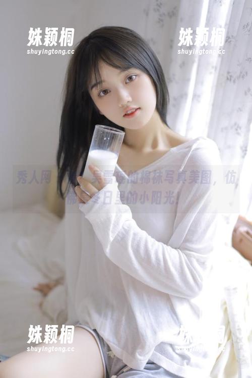 秀人网-吴雪瑶 秀人网 - 看!吴雪瑶的棉袜写真美图,仿佛是冬日里的小阳光!
