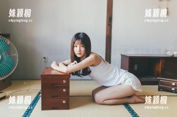 秀人网 - 跟随媃柔的脚步，欣赏她的JK私房写真，精美图片带来不一样的视觉盛宴，你准备好了吗？
