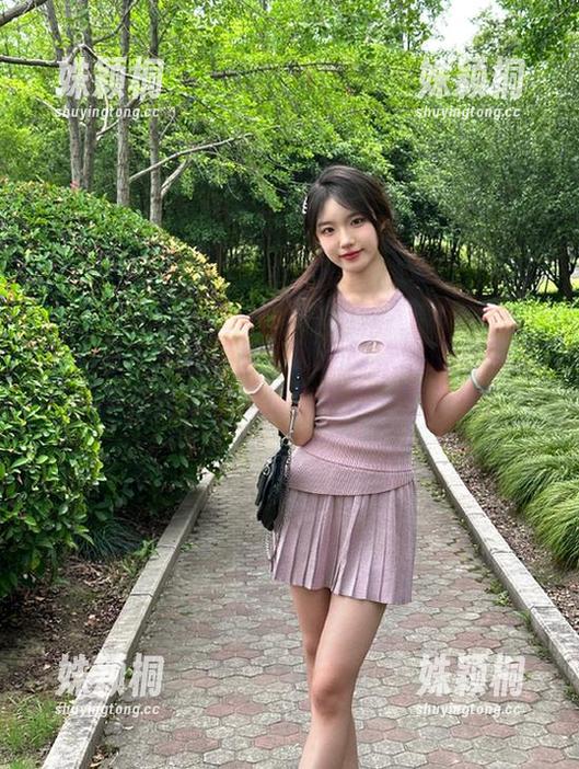 秀人网 - 原图绝佳！就是阿朱啊的云南旅拍最新作品，难道你不想一睹为快？