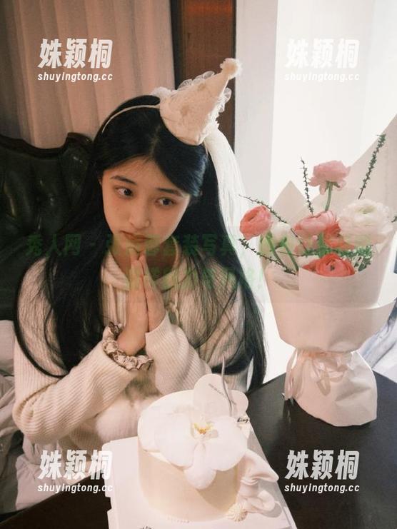 秀人网 - 张庭蓉套装写真，图包让你领略别样魅力与风格！