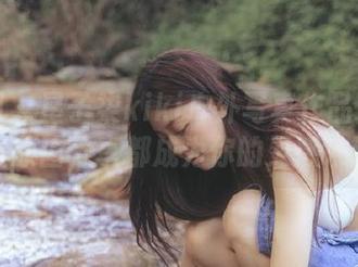 秀人网 – 星子柒kiki户外写真作品：让每一张原图分享都成为你的灵感来源！