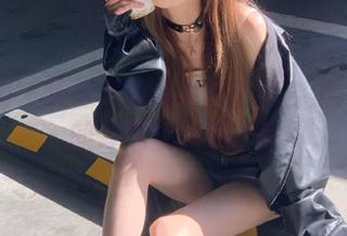 秀人网 – 独家月酱儿私房写真合集：厨娘的香气与优雅并存