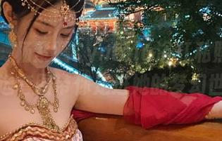 秀人网 – 杨紫嫣Cynthia浴缸私照曝光，精选套图带你走进她的梦幻世界