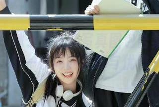 秀人网 – 林子遥礼服写真图包合集：捕捉每一瞬间的美好与优雅