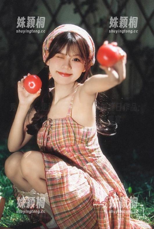秀人网 - 走进林文文yooki的夏日作品：一场图库里的清新视觉盛宴