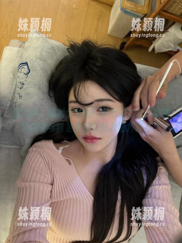 秀人网 - 福利大放送！梦心月清新风格镂空内衣与丝足美腿的魅力图片欣赏！