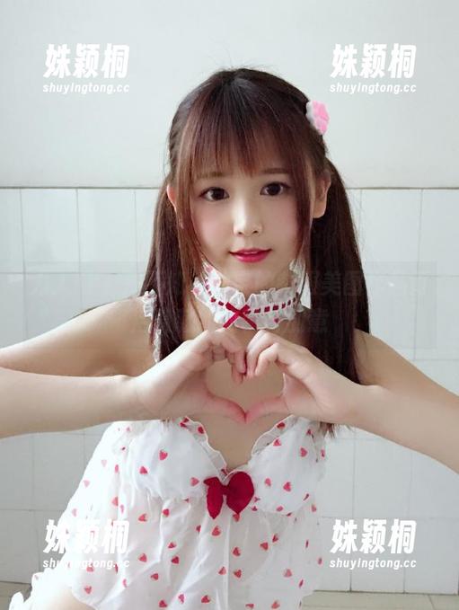 秀人网 - 殊不知，灿宝的制服美图作品背后隐藏的故事与创意