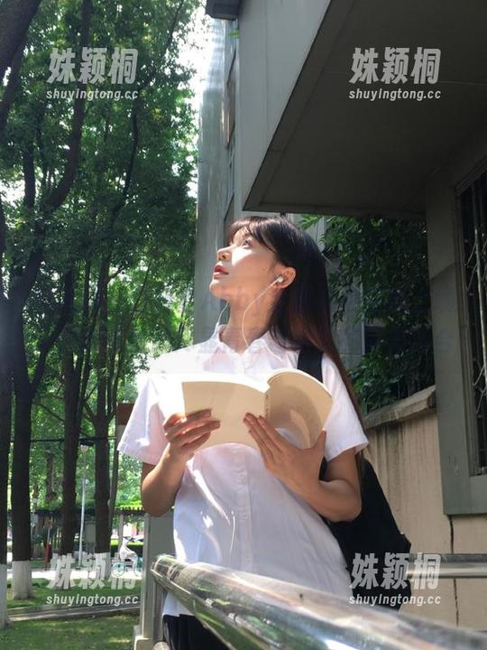 秀人网 - 白茹雪Abby全新私拍图集上线，死库水主题尽显青春与活力的完美结合