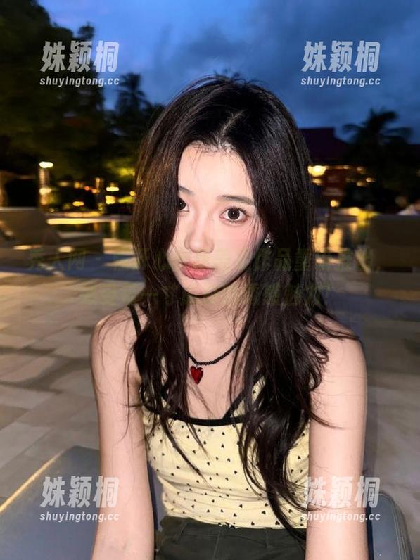 秀人网 - 程开心全新美足作品重磅推出，感受每一寸肌肤的诱惑魅力！