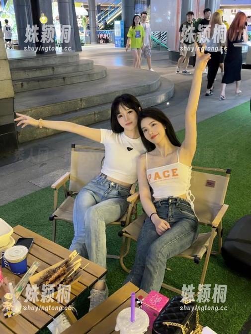 秀人网 - 许诺Sabrina美腿私拍资源，致敬每一寸纤细与妩媚的结合