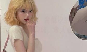 秀人网 – 全新视角：金悦汐全套写真作品展示她的美足韵味，令人心动不已