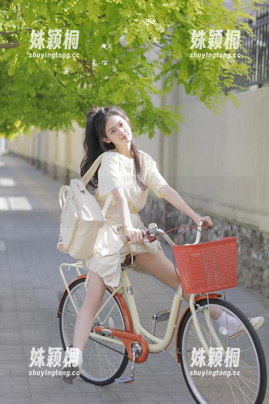 秀人网 - 浸润灵魂的阿汁修女合集，宛如晨光般动人的图片跋涉之旅