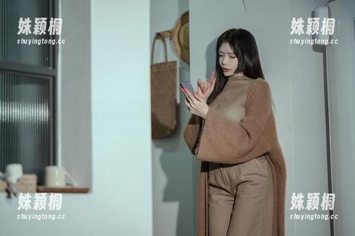 网盘热推：秋和柯基制服写真作品，唯美瞬间等你来领略！