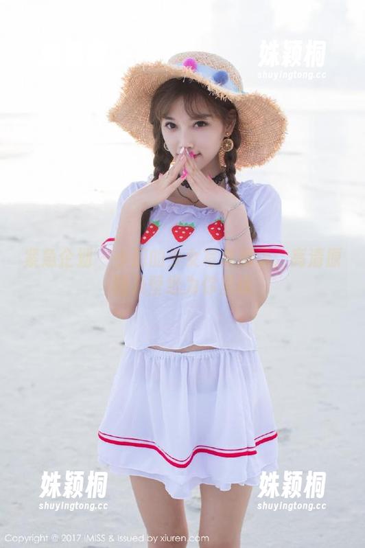 紧急企划 - 小恩的少女写真展示：高清原图及壁纸为你呈现