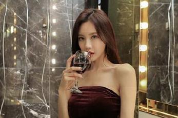 紧急企划 – 见希作品全集：职员写真让你领略不一样的职场风貌
