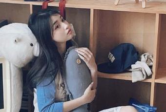 美媛馆 – 张恬恬透明風格图册：每张照片都是心灵的独白与对话