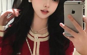 美媛馆 – 从平凡到女王：徐微微mia的私房写真魅力满分揭秘！