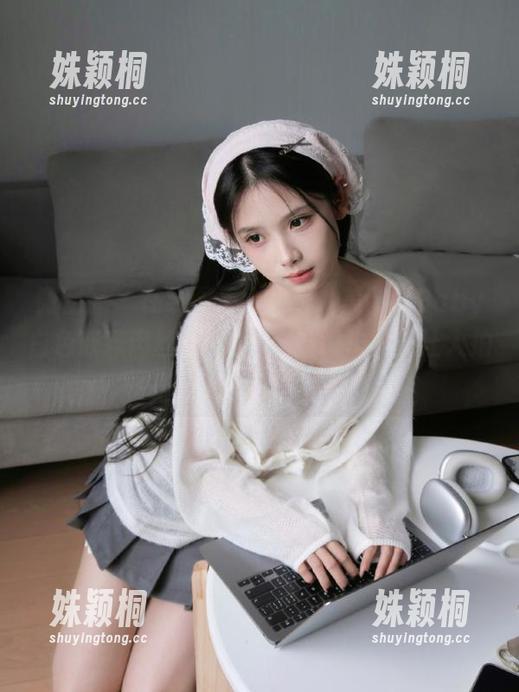 美邵女Baby 微密圈 - 在线图集大放送:美邵女Baby白色嵌花肉丝+黑丁,这波操作真是让人拍手叫绝!