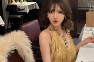 花漾show – Cris_卓娅祺私拍作品汇聚：演绎套装之美与生活的艺术