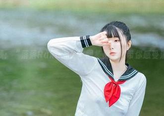 新鲜上线：“落落Raku浴室”图集更新，带你感受清新气息
