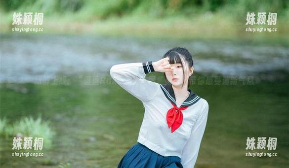 落落Raku 新鲜上线:“落落Raku浴室”图集更新,带你感受清新气息