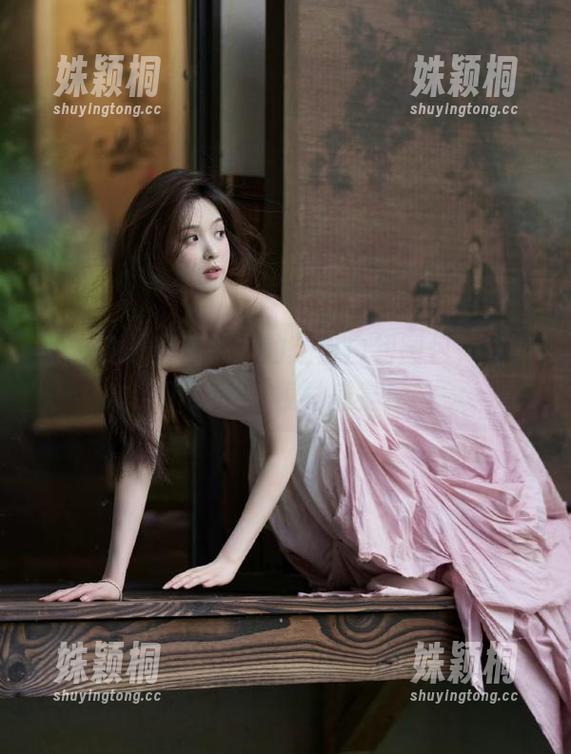 袜啵啵-芝士 袜啵啵 - 充满魅力的芝士白裙图包,立即下载体验视觉盛宴!