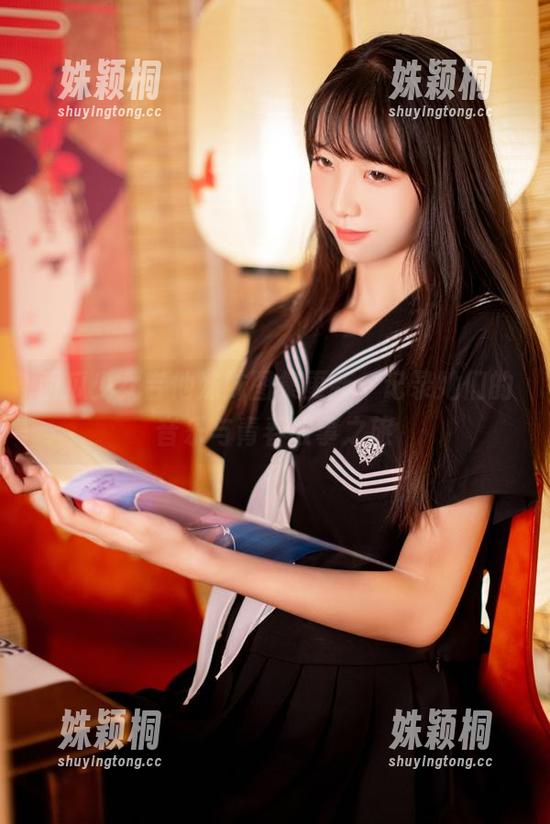 西瓜少女吉他妹妹图集更新，记录她们的音乐与青春故事之旅