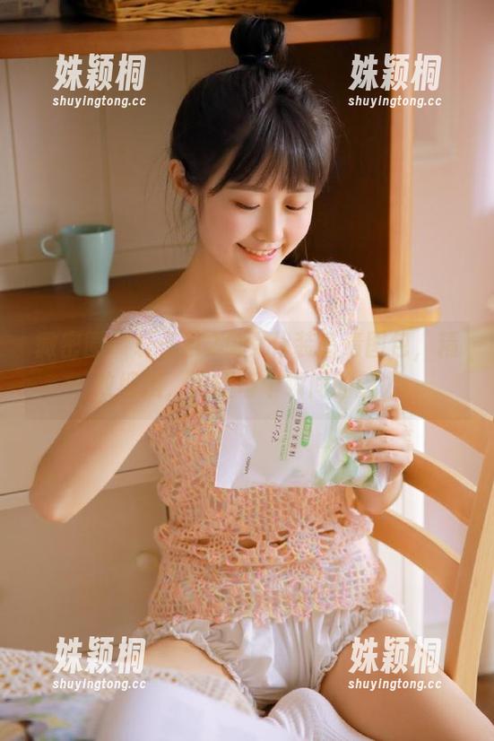 轩子巨2兔 微密圈 - 轩子巨2兔女仆装高清图包,精致细腻,闪耀每个瞬间的魅力