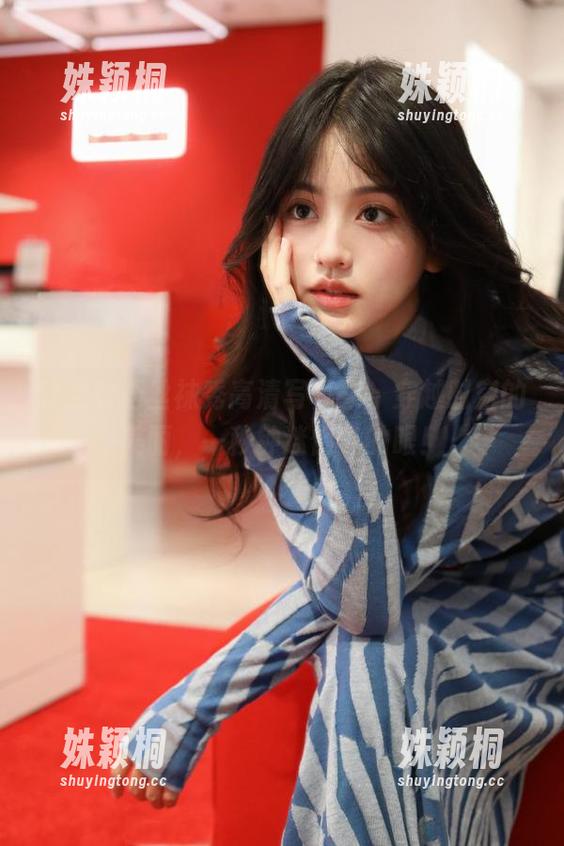 轻兰映画 轻兰映画丝袜秀高清写真集,穿越时空的美丽,一秒钟迷倒你的眼!