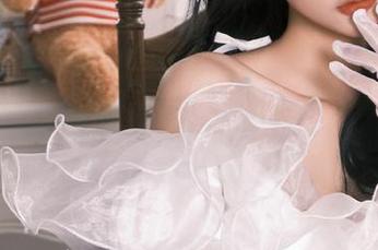 雅祈masaki经典作品：尽览尼禄赛车服美图带来的视觉冲击力
