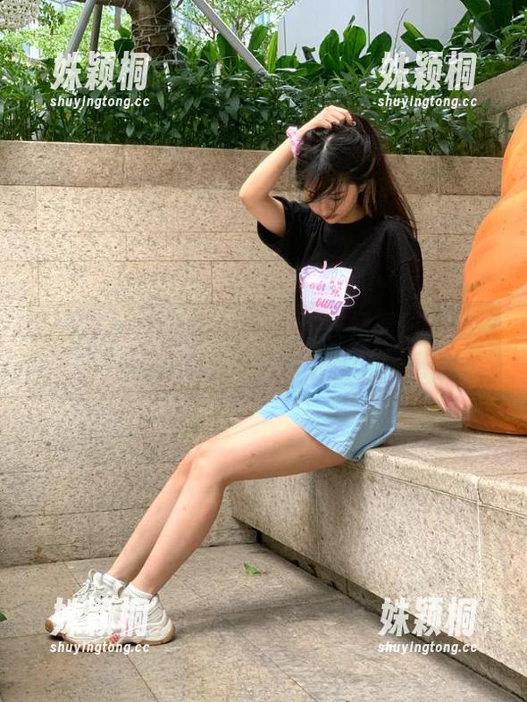 青豆客 - 从晓艾fafa的连衣裙看时尚潮流，原图与照片呈现个性与美感