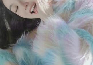 青豆客 – 细腻与温柔的交织：杨上萱独特写真图册解析