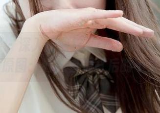 青豆客 – 深入探索柠檬c_lemon的兔女郎写真原图：看一看她背后的不为人知！