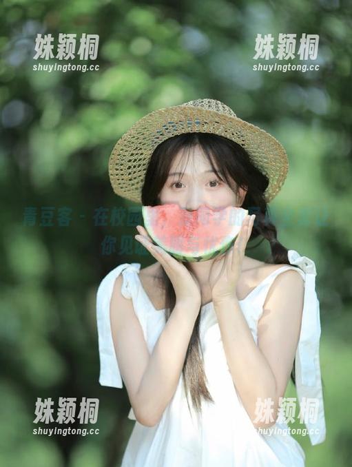 青豆客-潇同学 青豆客 - 在校园里,潇同学的写真全套让你见证美丽与忧伤!