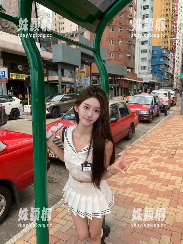 青豆客-赵馨玥 青豆客 - 赵馨玥豹纹私拍写真:谁说只能在动物园看到野生美女?