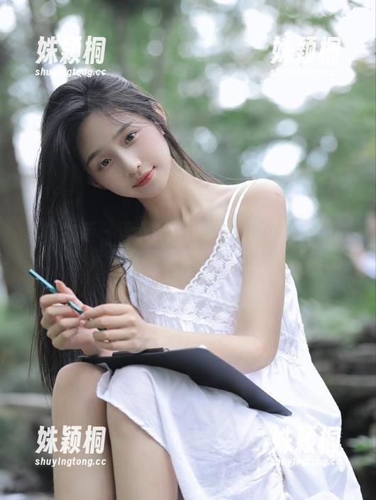 顽味生活 - 深入selina_王玥晨的秘密时光，图片分享展现她生活中的独特瞬间