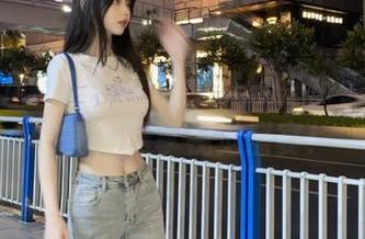 发掘“风之领域”的免费教室水手服白丝写真，尽享视觉盛宴！